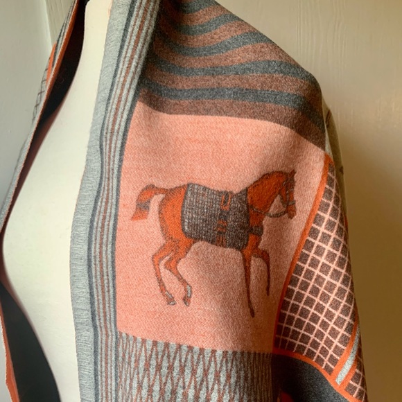 Reversible New Western Horse Scarf Shawl Pashmina Blanket Wrap - Picture 8 of 14